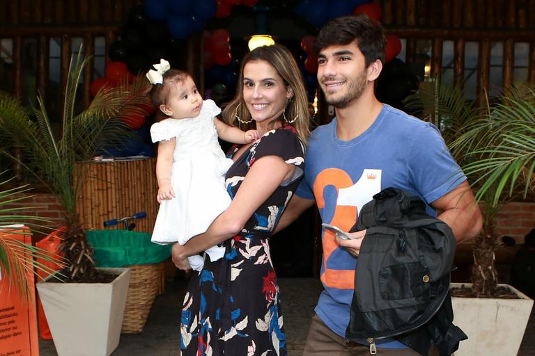 Juliana Paes comemora o aniversário do filho, Antônio