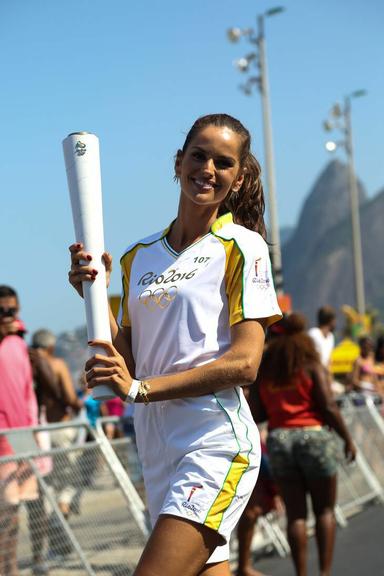 Izabel Goulart