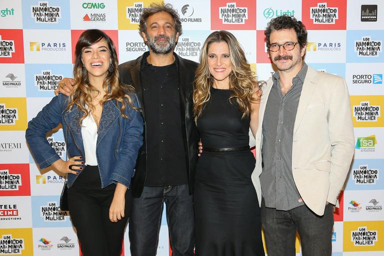 Vips marcam presença na pré-estreia de novo filme