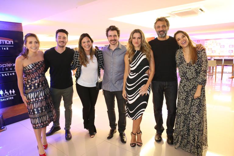 Letícia Colin, Marcos Veras, Carol Sampaio, Caco Ciocler, Ingrid Guimarães, Domingos Montagner e Miá Mello