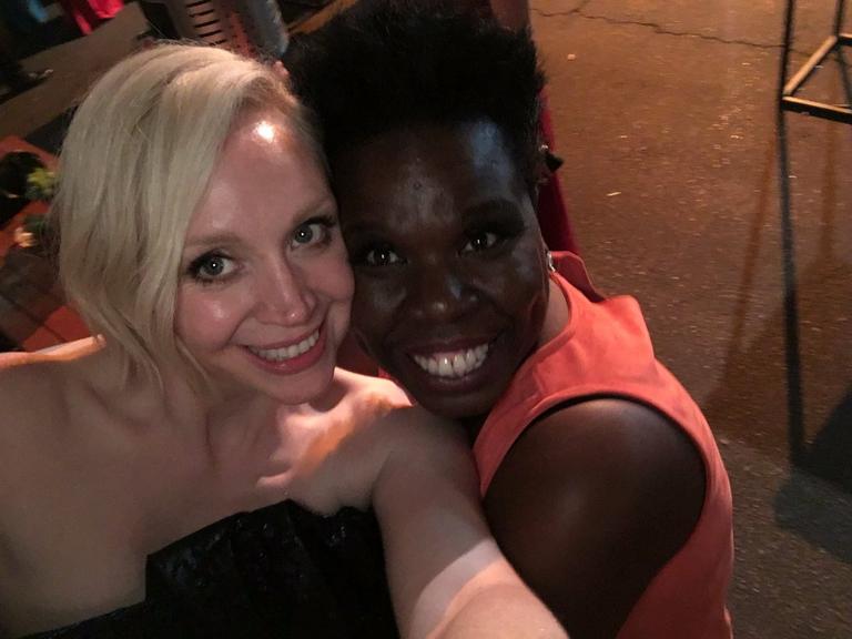 Leslie Jones tieta elenco de 'Game of Thrones' no Emmy