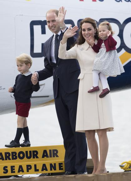 Príncipe George, príncipe William, Kate Middleton e princesa Charlotte