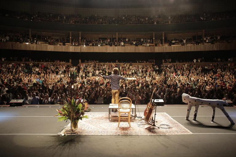 Gal Costa prestigia show de Nando Reis em São Paulo