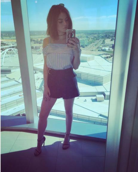 40 looks: Inspire-se no estilo de Lucy Hale 