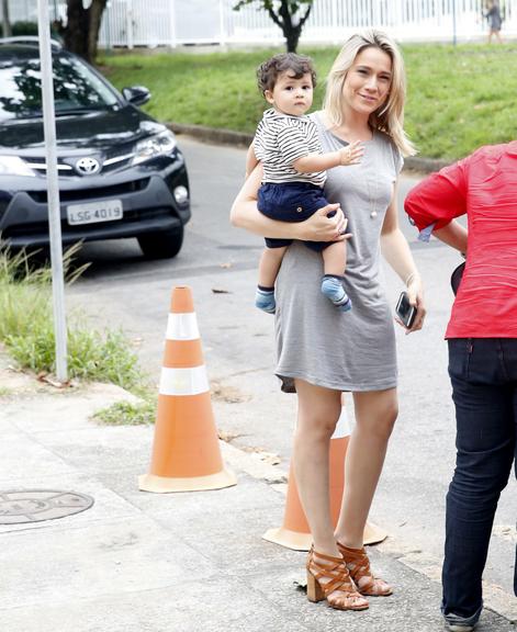 Fernanda Gentil comemora seu aniversário em buffet no Rio de Janeiro