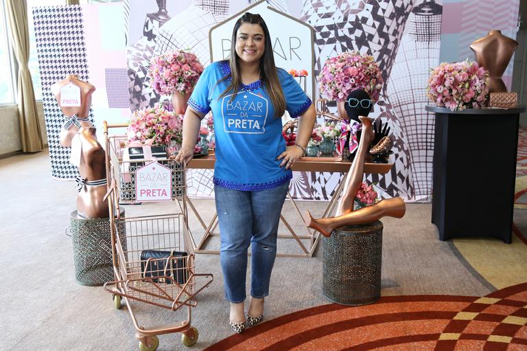 Preta Gil realiza seu 7º bazar beneficente no Rio de Janeiro