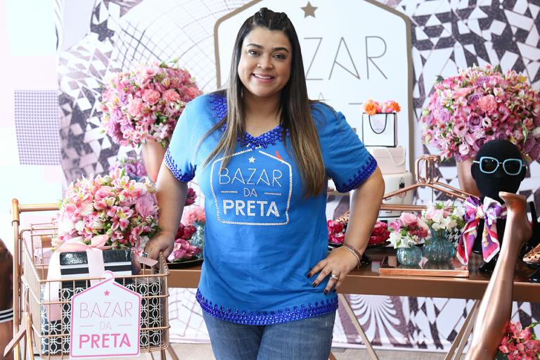 Preta Gil realiza seu 7º bazar beneficente no Rio de Janeiro