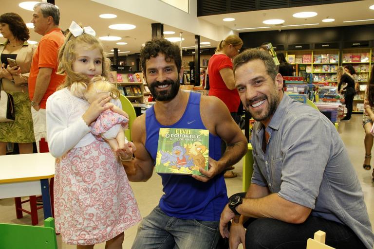 Carlos Bonow lança livro infantil, no Rio