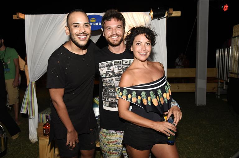 Hugo Gloss, Emílio Dantas e Fabíula Nascimento