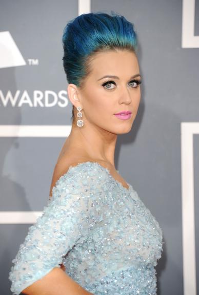 Os vários penteados de Katy Perry 