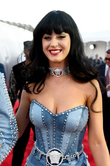 Os vários penteados de Katy Perry 