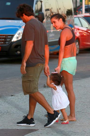 Deborah Secco, Hugo Moura e Maria Flor