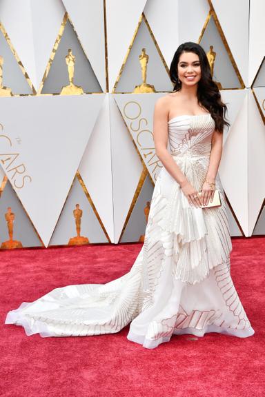 Veja os looks das celebridades no red carpet do Oscar 2017! Auli'i Cravalho