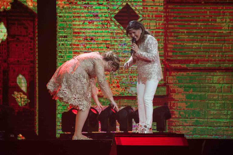 Marília Mendonça e Roberta Miranda 