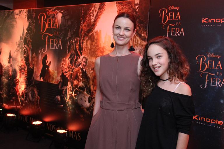 Carolina Kasting e a filha, Cora