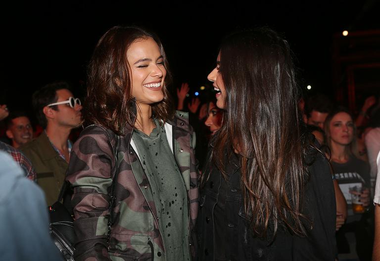 Bruna Marquezine e Thaila Ayala: juntas em festival