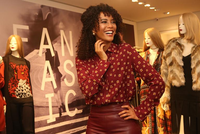 Sabrina Sato e Taís Araújo arrasam em evento de moda