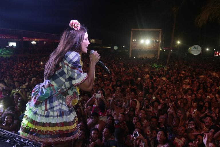 Ivete Sangalo faz show em Cruz das Almas