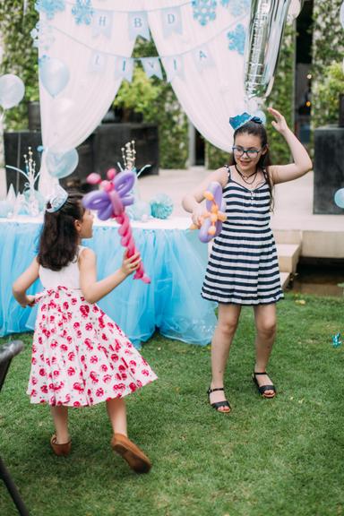 Sidney Oliveira festeja o aniversário da filha caçula