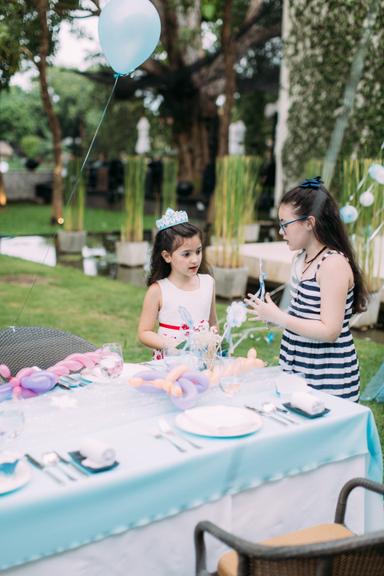 Sidney Oliveira festeja o aniversário da filha caçula