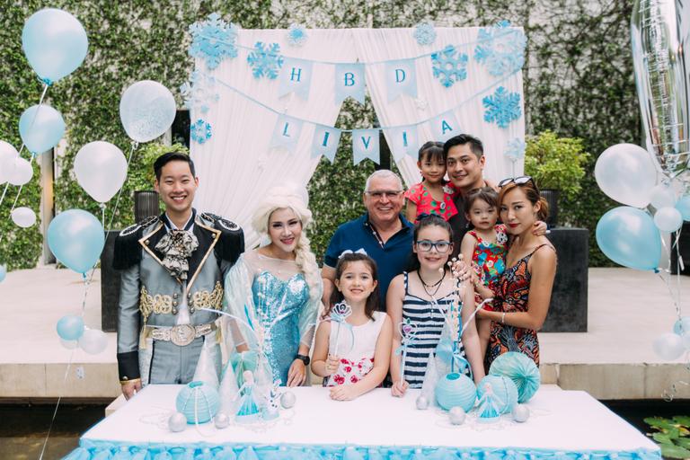 Sidney Oliveira festeja o aniversário da filha caçula