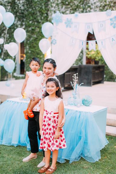 Sidney Oliveira festeja o aniversário da filha caçula