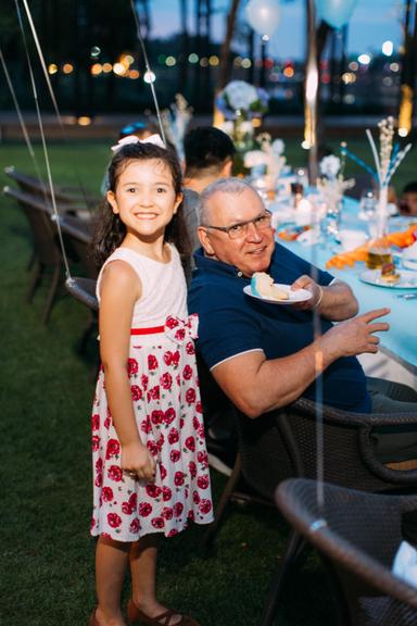 Sidney Oliveira festeja o aniversário da filha caçula