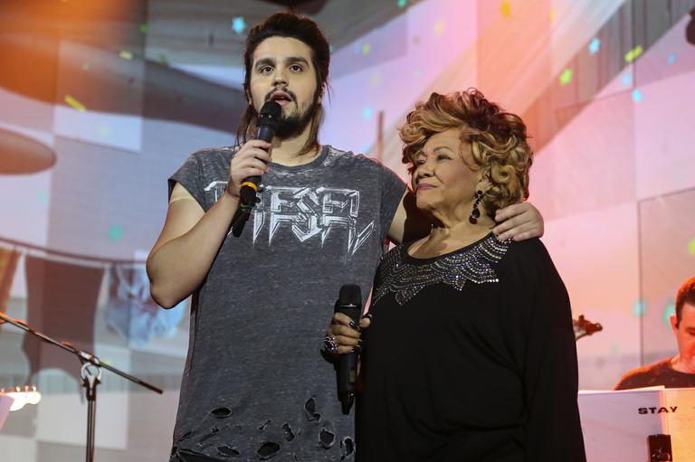 Luan Santana recebe Thiaguinho e Alcione na estreia do programa 'Canta, Luan'