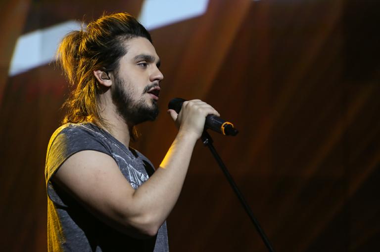 Luan Santana recebe Thiaguinho e Alcione na estreia do programa 'Canta, Luan'