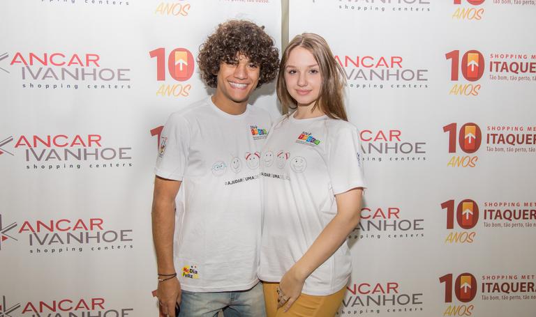 Gabriel Santana e Nicole Tulcheski