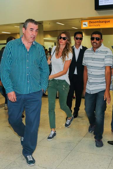 Gisele Bündchen em aeroporto