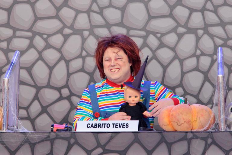 Silvio Santos exibe especial de Halloween com a turma do “Jogo dos Pontinhos”  