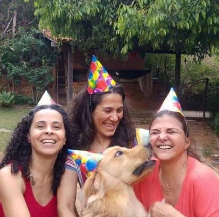 Elizângela comemora aniversário da nora em foto de família