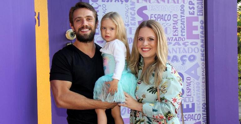 Rafael Cardoso, Aurora e Mariana Bridi