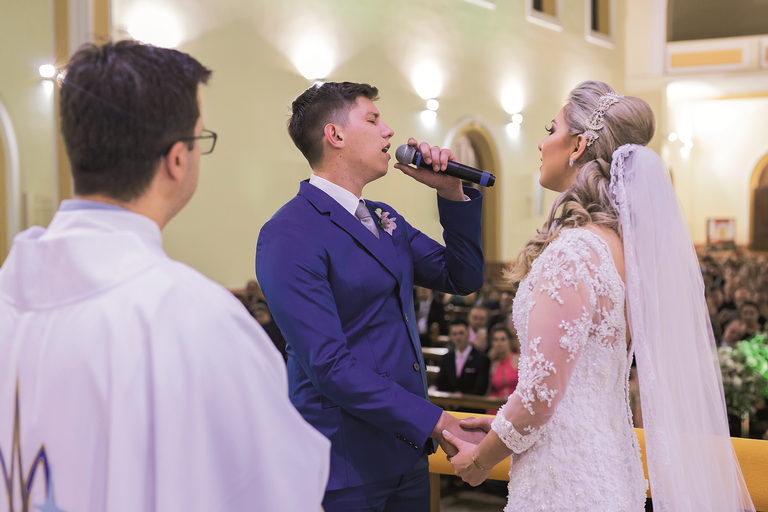 Casal celebra a união em Chapecó, cidade que os dois escolheram para viver