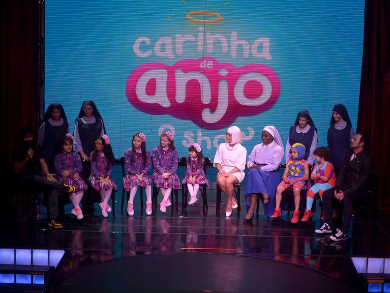 Elenco se reúne para o lançamento de 'Carinha de Anjo, o Show'