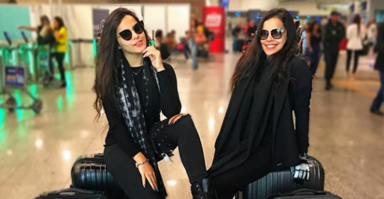 Emilly e Mayla viajam a Paris