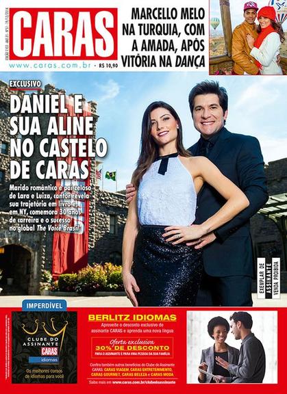 CARAS 24 anos: veja as 24 capas marcantes no castelo de CARAS