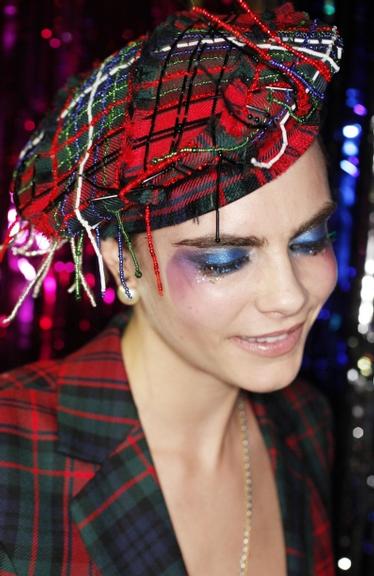 Burberry x Cara Delevingne Festa de Natal