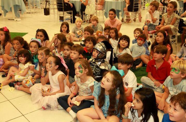 Rosana Jatobá celebra os 7 anos dos filhos gêmeos