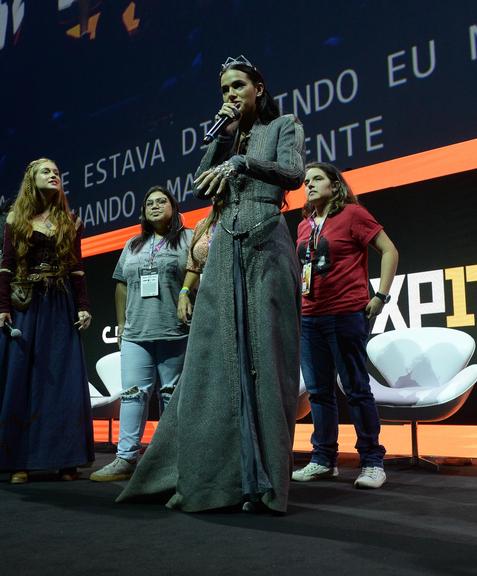 Bruna Marquezine, Tatá Werneck e Marina Ruy Barbosa