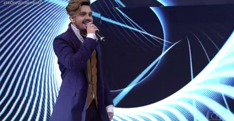 Luan Santana: look controverso