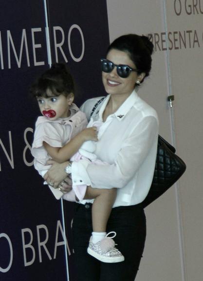 Vanessa Giácomo e a filha caçula, Maria