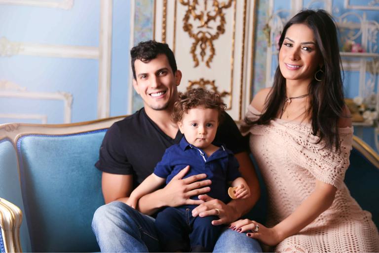 Theo, filho da apresentadora Lucilene Caetano e do lutador Felipe Sertanejo