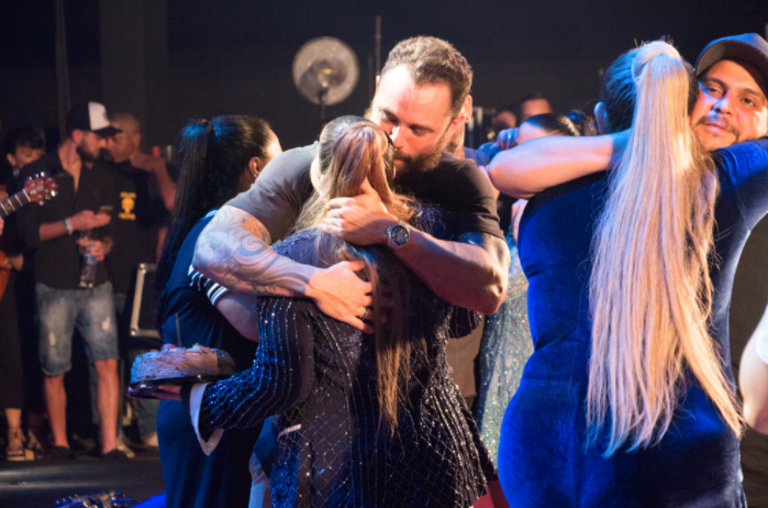 Jorge e Mateus surpreendem Maiara e Maraísa em show em Florianópolis