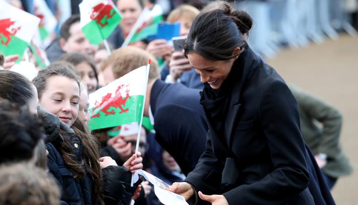 Meghan Markle e Príncipe Harry visitam o País de Gales