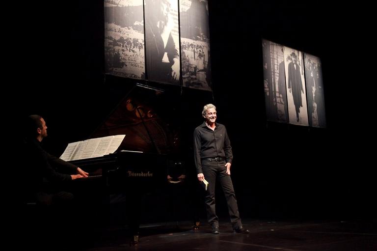 Alexandre Borges em Poema Bar