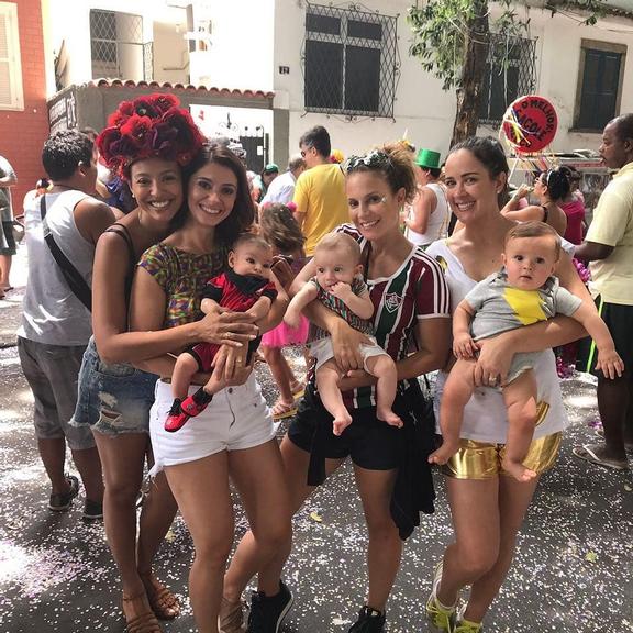 Herdeiro de Sheron Menezzes faz sua estreia na folia