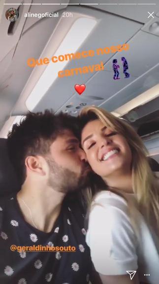 Aline Gotschalg viaja com o namorado para Salvador