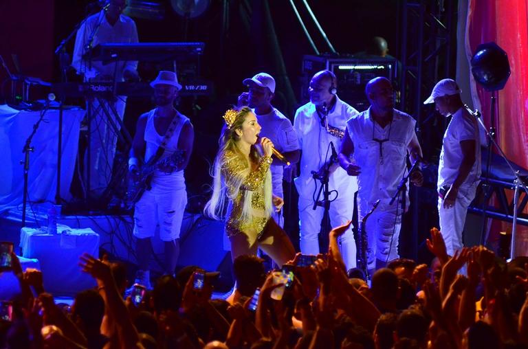 Veja os looks de Claudia Leitte no Carnaval